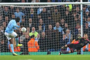  狼队锋线集体哑火，洛佩特吉面临信任考验  