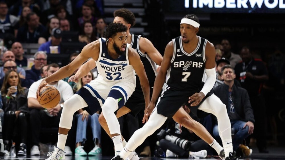  班凯罗强势发挥魔术全民皆兵击败马刺