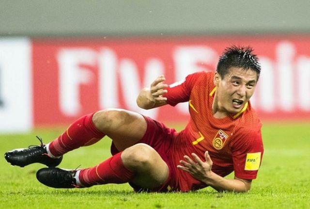  门兴格拉德巴赫进攻多点开花，五名球员均有进球入账